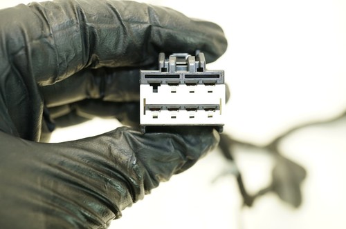 🔅16-20 CHEVROLET SUBURBAN OEM. HARNESS ASSEMBLY, REAR S/D DRIVER SIDE WIRING - Picture 7 of 9