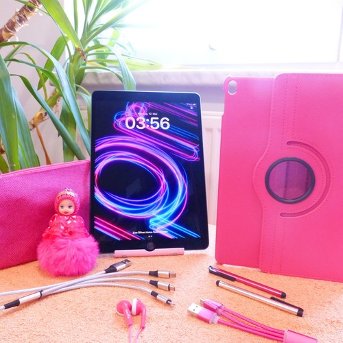Apple iPad Air 3 mit Apple Pencil und XXL EXTRAS Rosa Pink Rose Geschenk Idee - Bild 1 von 13