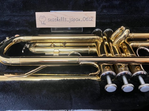 Yamaha YTR-2330 Bb Trumpet with Mouthpiece W/Case Gold Brass Trumpet From Japan - Picture 3 of 24