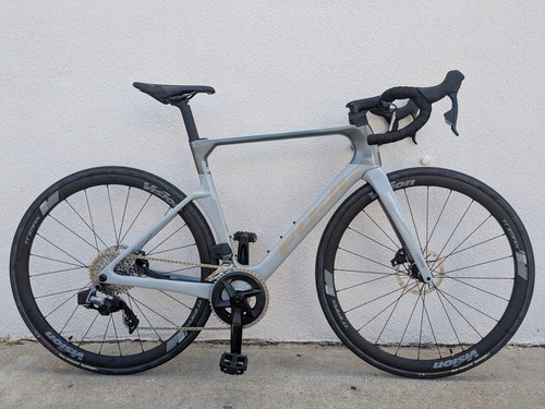 NEW 56cm Fuji Kasane 2.1 Carbon Road Bike, Sram Rival AXS Wireless 2x12 - Picture 1 of 12