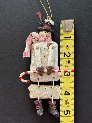Muñeco de nieve de resina Kurt Adler adorno de Navidad bastón de caramelo sombrero de copa de colección hombre de nieve - Imagen 7 de 8