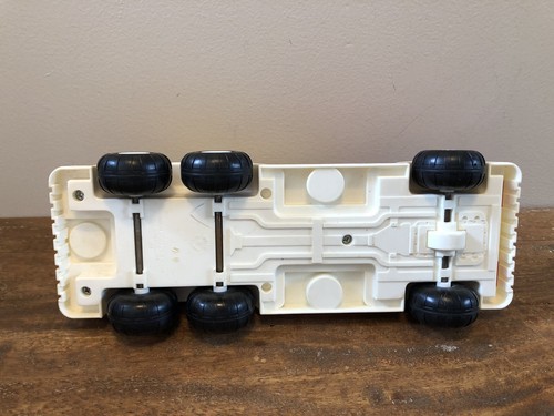 Vintage Fisher Price Fire Truck 1988 Truck Only 2361 No Missing Parts *Read - Picture 8 of 13