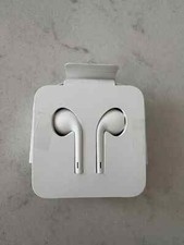 Apple EarPods with Lightning Connector In Ear Canal Headset - White 3.5 mm