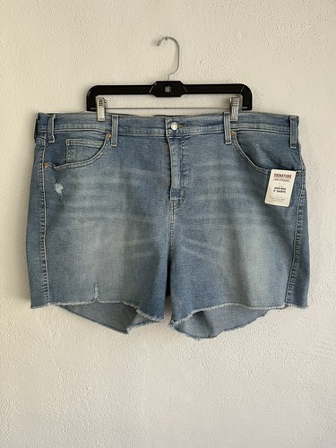 Levi Strauss Signature High Rise Distressed 5” Short, Size 26 - Picture 2 of 6