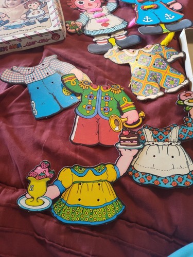 Vintage Raggedy Ann And Andy Sew Ons Colorforms 910C 1974 Bobbs Merrill Activity - Picture 5 of 5