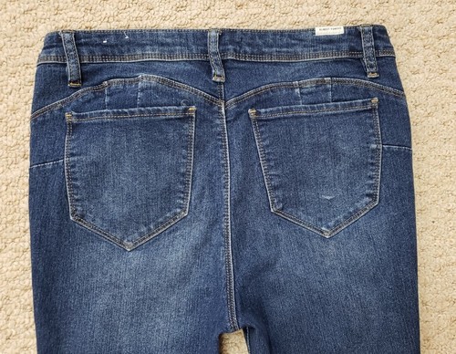 Pantalones de mezclilla ajustados desgastados de tiro alto casi famosos para mujer talla 9 x L26 ¡USADOS EN EXCELENTE ESTADO! - Imagen 4 de 5