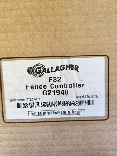 *NEW* Gallagher F32 Fence Controller #G21940 With F3 Cable Manager #G21965 - Picture 5 of 6