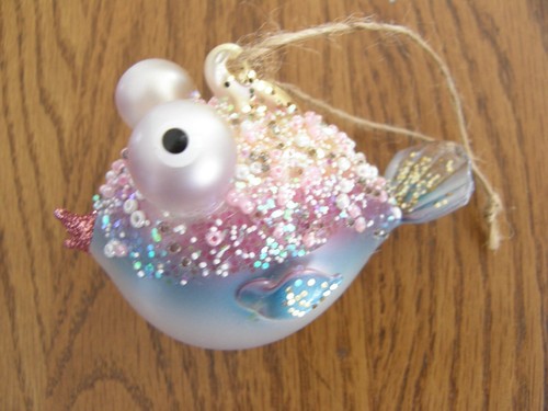 Pottery Barn Glass Embellished Blowfish Christmas Ornament, Imitation pearls-New - Bild 2 von 4