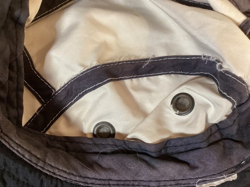 Cappello berretto a secchiello nylon beige con bordo nero taglia unica adatto alla maggior parte degli occhielli di ventilazione - Foto 7 di 8