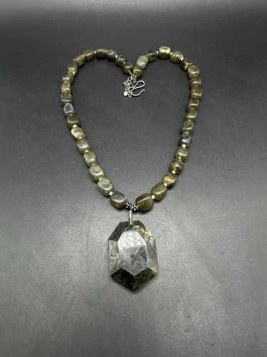 Sterling Silver Labradorite 20” Beaded Necklace - Picture 3 of 9