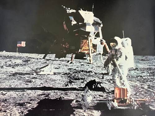 Apollo 11 Moon Landing Posters 1969 Neil Armstrong Buzz Aldrin Eagle NASA 21x17 - Picture 11 of 11