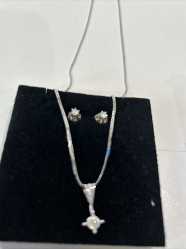 925 Sterling Silver CZ Necklace Chain Pendant & Earrings Set - Picture 2 of 10