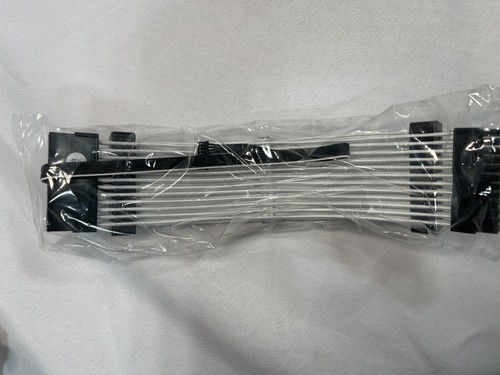 NEW LIAN LI STRIMER PLUS 24 Pins Addressable RGB Power Extension Cable - Picture 10 of 11