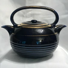 1940'S HALL COBALT BLUE TWINSPOUT TEAMASTER TEAPOT WITH LID & GOLD TRIM - VGC