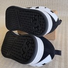 Foto 10 di 18