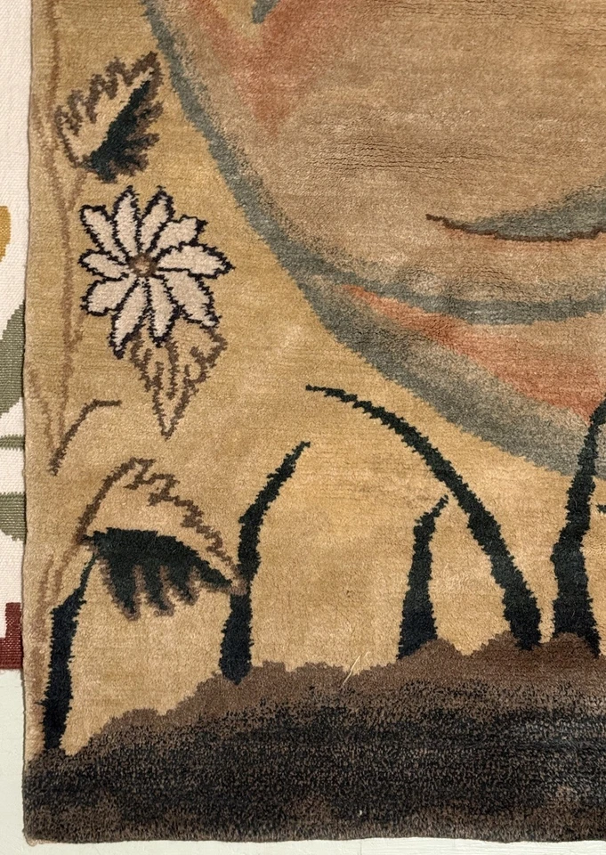 Nepalese-made Tibetan-style Snow Leopard Rug (hand-knotted), mid 21 C, Art Deco - Image 3 of 4