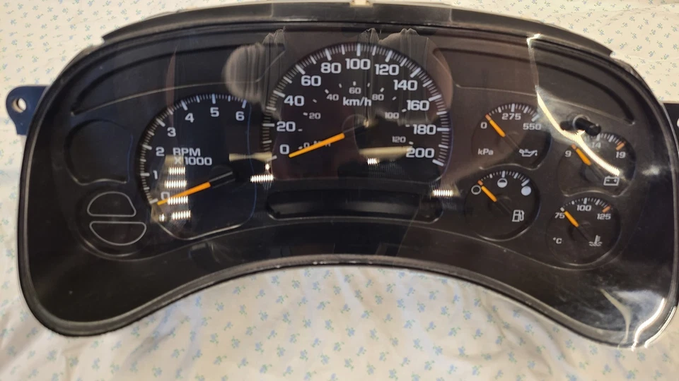 Cuadro de instrumentos Chevy Silverado GMC Sierra 2003-2007 15105687 313 km Foto 2 de 4
