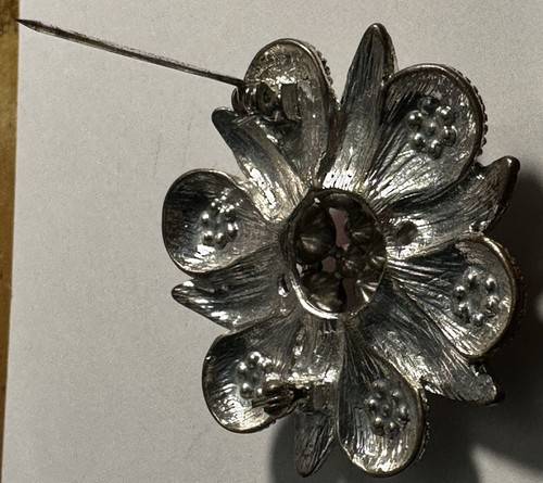 Vintage Rhinestone 2” Flower Pink Crystal Brooch Pin Silver Tone - Retro Fashion - Picture 9 of 10