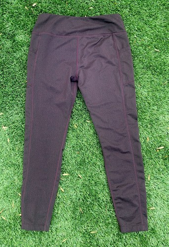 Mondetta Performance + Leggings de Lujo para Mujer con Bolsillos Talla Grande Granate - Imagen 5 de 7
