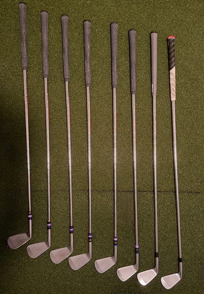 Juego de plancha Miura MC-501 3-PW NS Pro Modus 3 Tour 105 g acero rígido flexible diestro Foto 2 de 2