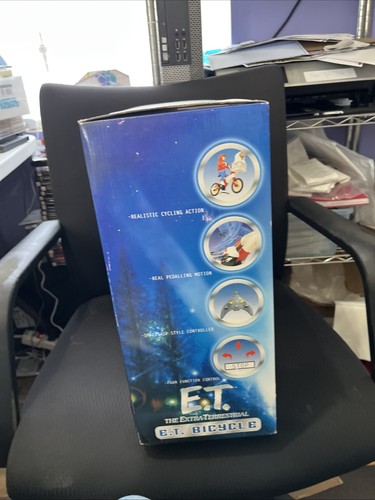 NIB 2001 Toys "R" Us E.T. Bicycle Remote Control Extra-Terrestrial 90333LC NRFB - Picture 4 of 7