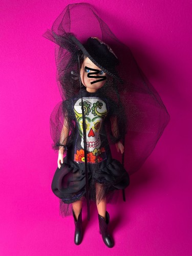 ShimmyShim black Halloween dress with colourful skull puff tulle fit 12" doll - Picture 2 of 14
