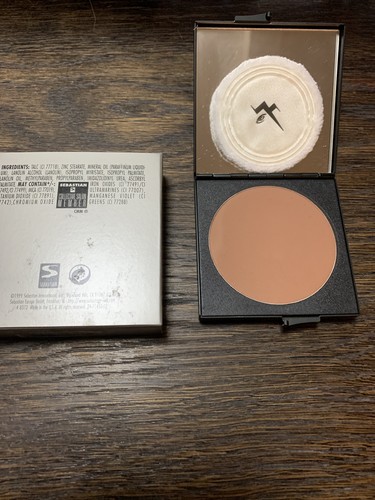 Sebastian Trucco Touch Up Pressed Powder BRONZE 0.38 **FREE SHIPPING** BIN - Picture 2 of 3