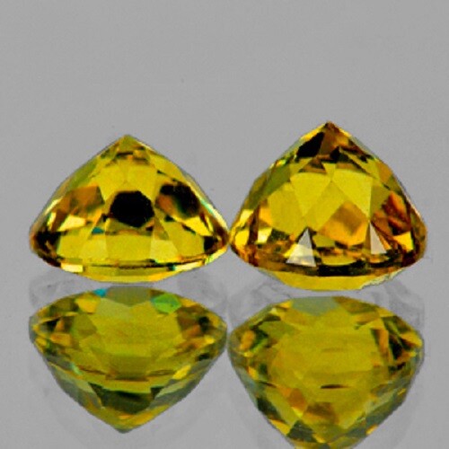 4.20 mm 2 pcs Round AAA Fire Intense Vivid Yellow Mali Garnet Natural {IF-VVS} - Picture 2 of 2