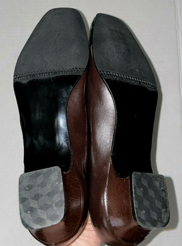 California Magdesian Brown Leather Embossed Pumps Block Heels Women's Size 9M - Picture 10 of 10