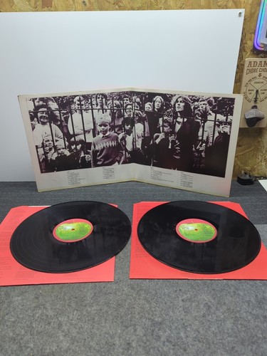 THE BEATLES 1962-1966 The Red Album. UK Vinyl Double LP Album PCSP717 - Picture 2 of 10