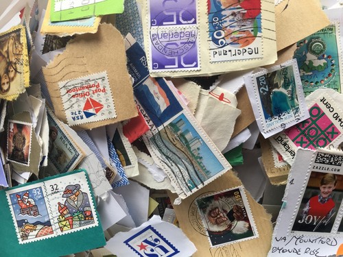 1.kg Postage Stamps On Paper, UK/World/Foreign Commemoratives Kiloware JOBLOT - Picture 6 of 7
