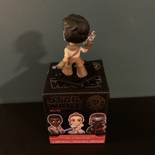 Funko Mystery Minis Star Wars Rise Of Skywalker: POE DAMERON 1/12 - Bild 3 von 8