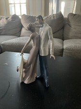Lladro Happy Anniversary Porcelain Figurine #6475