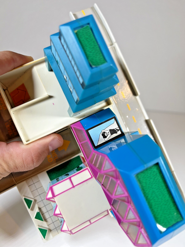 Micro Machines Hiways & Byways City Plaza Playset 1991 Galoob Toys - Picture 12 of 20