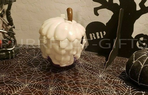 DISNEYLAND HALLOWEEN OOGIE BOOGIE BASH SNOW WHITE POISON PURPLE APPLE MUG CUP~NW - Picture 6 of 7