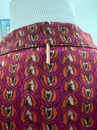 Neu ohne Etikett MISA Los Angeles Kleid burgunderrot fließend Rüschen Größe S Viskose - Bild 4 von 5