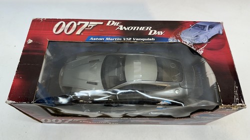 007 Die Another Day Aston Martin V12 Vanquish 2005 RC2 1:18 Joyride - Picture 14 of 21