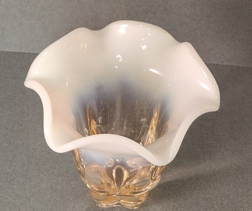 Vintage Duncan Miller Canterbury Pink Opalescent Ruffled Vase 1950's 3.25" - Picture 3 of 5