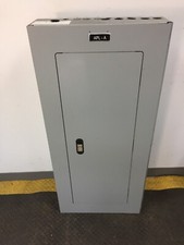 SIEMENS 250 AMP 208/120 VOLT 3 PHASE 42 CIRCUIT INDOOR PANEL..P-990