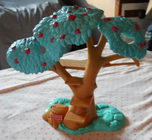 FISHER PRICE Loving Family Dollhouse TREEHOUSE APPLE TREE FORT BACKYARD No Swing