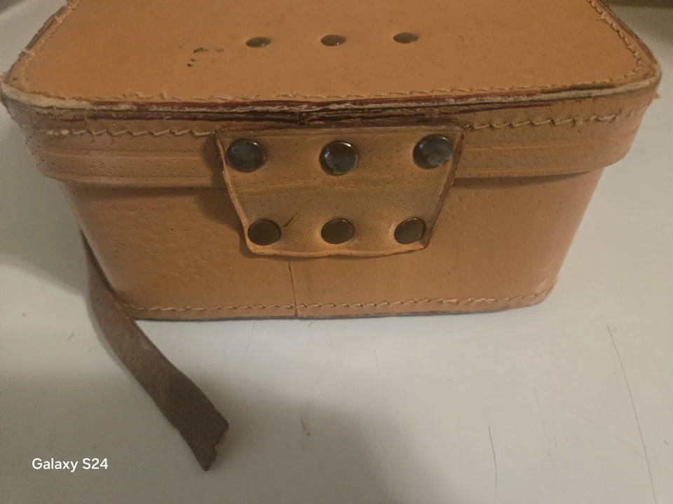 老式双筒望远镜琥珀色涂层光学 #3804 阅读说明 — 第 4/4 张图片