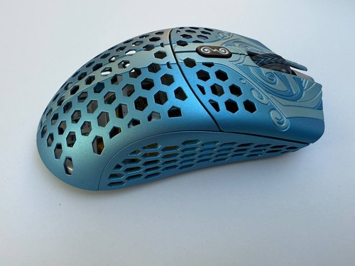 Finalmouse Starlight-12 Poseidon Wireless Mouse - Medium - Ships Fast - Picture 4 of 7