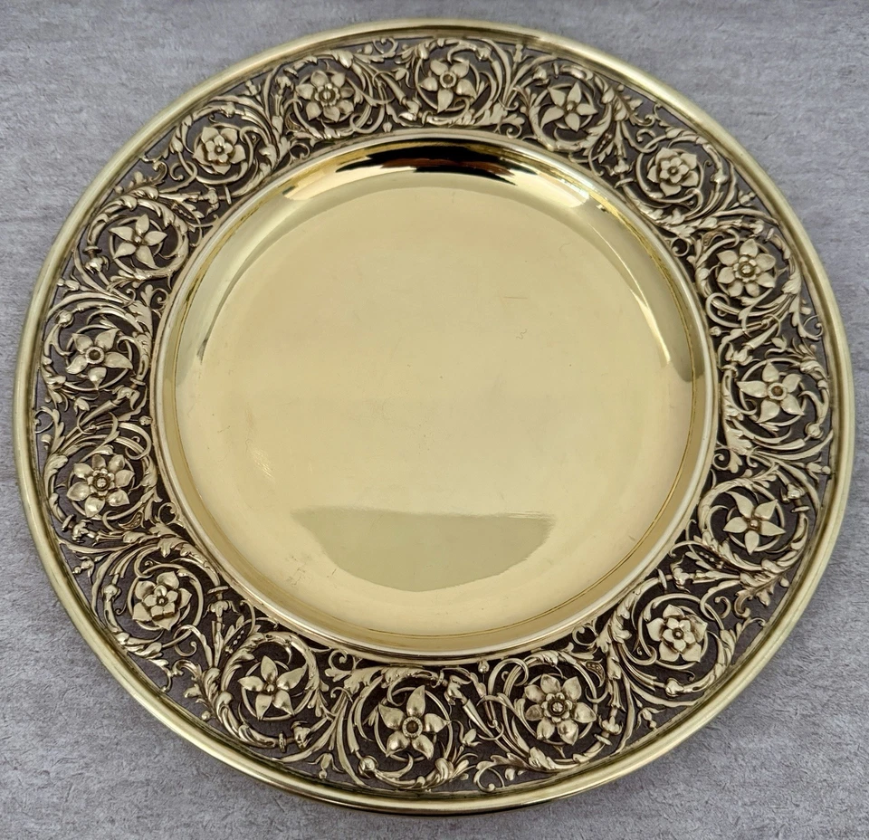 CONJUNTO 12 PRATOS DE SOBREMESA PERFURADOS FLORAIS INGLESES HUNT ROSKELL ESTERLINA DOURADA 9" 1879 - Imagem 2 de 4