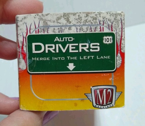 M2 Auto Drivers 1957 Chrysler 300C Blue White Diecast Collector Car - Picture 3 of 6