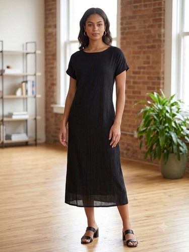 Weekend Max Mara, Women’s Weekend by Maxmara Vintage Black Textured Short-Sleeve Midi Dress