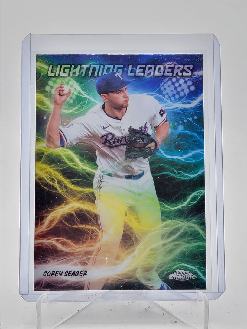 COREY SEAGER 2025 TOPPS CHROME LIGHTNING LEADERS REFRACTOR Q1610