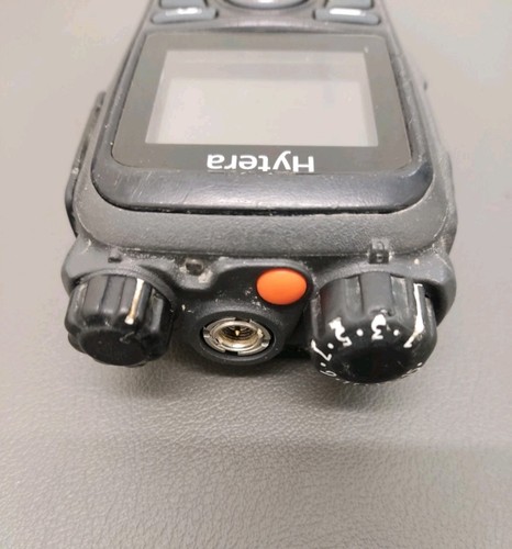RADIO WALKIE TALKIE DIGITAL BIDIRECCIONAL HYTERA PD785G VHF 5 VATIOS - SOLO RADIO - Imagen 6 de 8