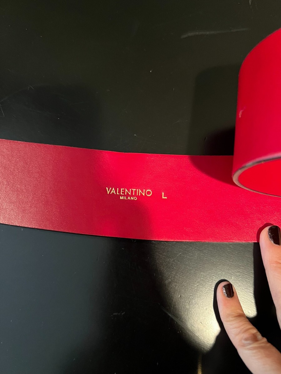 みっちゃんさん　未使用Valentino Vロゴ　ベルト　ネオンカラー Vロゴ シグネチャー カーフスキン ベルト 30mm for メンズ