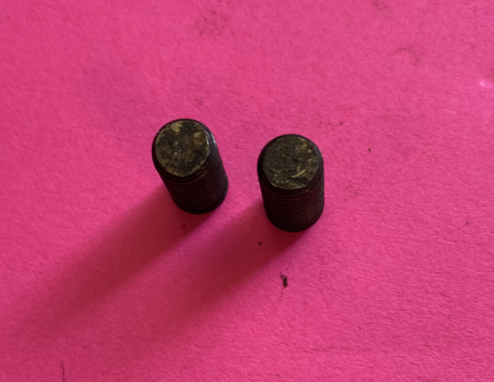 USED* 22894AB-UNION SPECIAL-SCREW (LOT OF 2) FOR SEWING