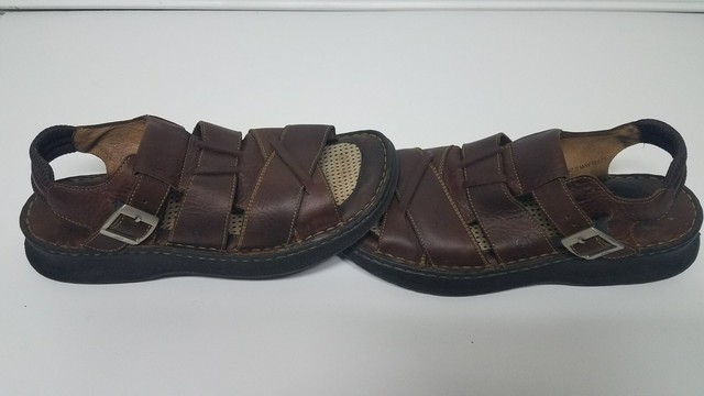 Arizona White Patent Leather Sandal by Birkenstock - $135 | Birkenstock sandals outfit, White 